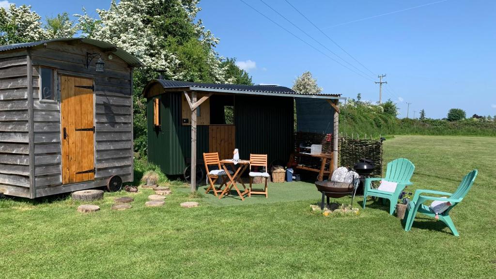Willowdene shepherds hut, Oswestry