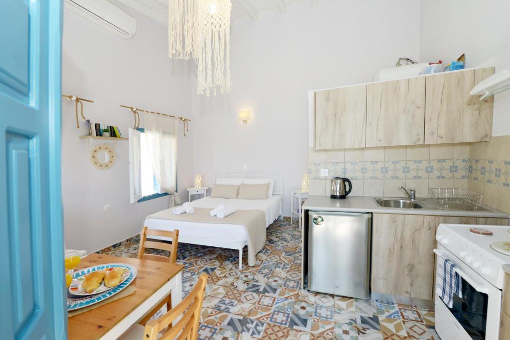 Spitakia