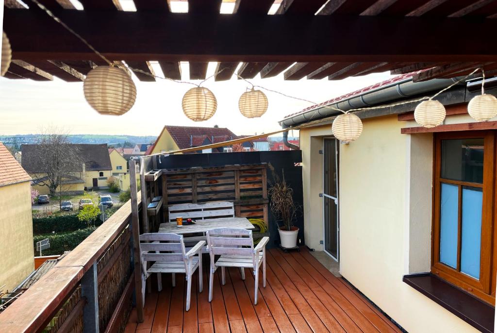 Bambus, Jungle, Dachterrasse & bequem bis Zentrum, Wohnung Radebeul