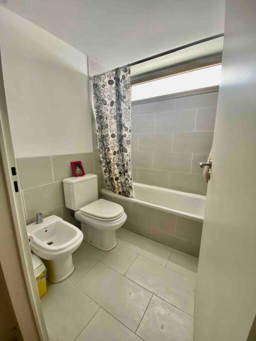 Apartment with balcony, garden and parrilla - 3