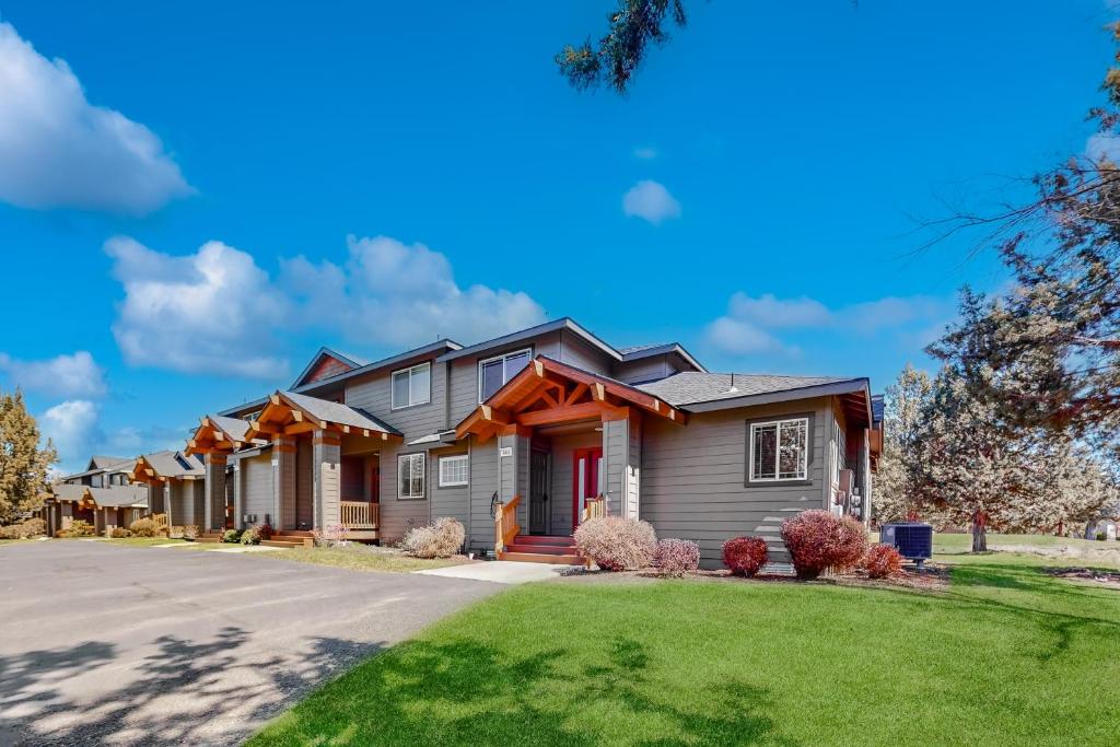 Eagle Crest home located on the Challenge Course, Redmond