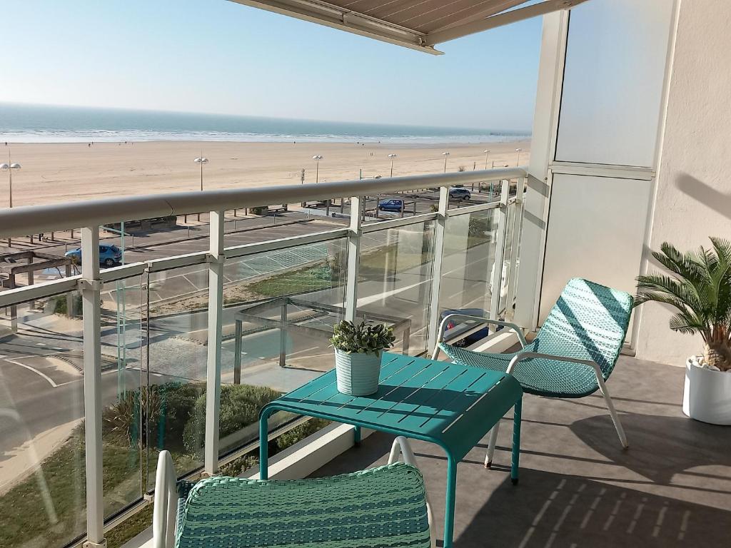 Appartement moderne pour 4 pers, proche commerces, vue mer - FR-1-323-257 - 2