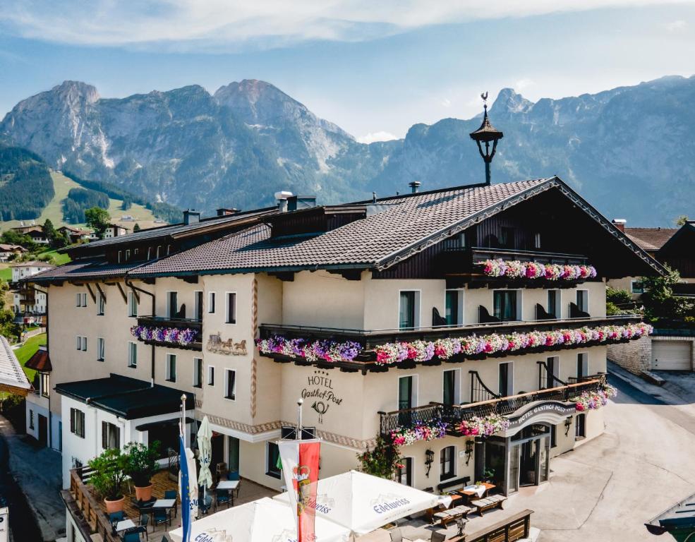 Hotel Post Abtenau - 1