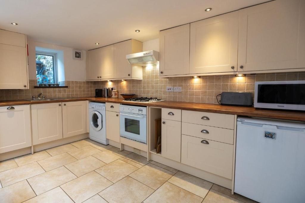 24 Rosemary Lane, Beaumaris photo 7