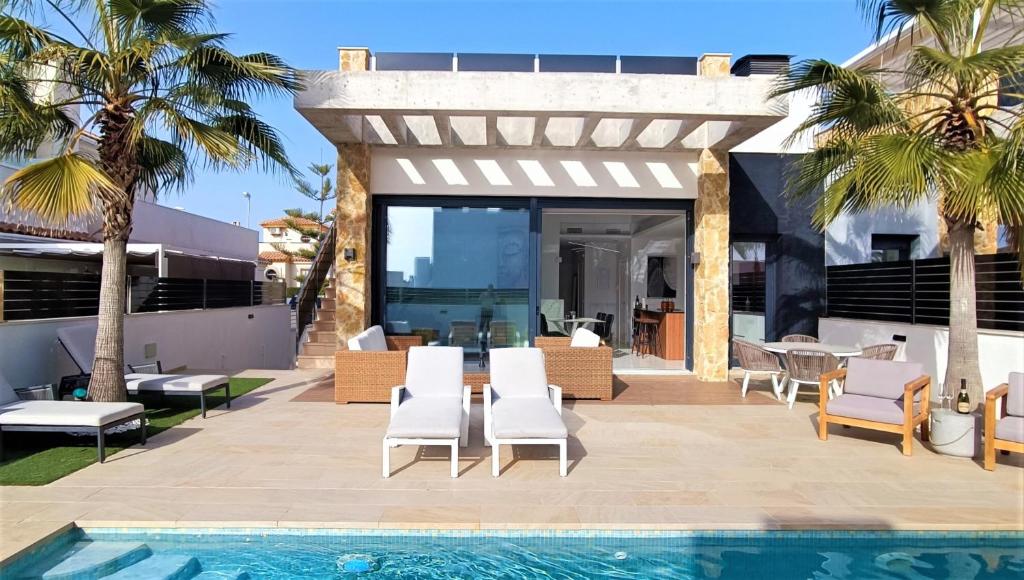Luxurious Villa with private heated pool PMT12 - 4