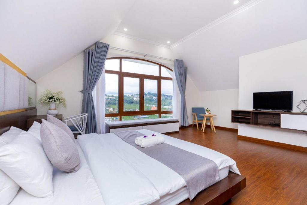 Villa Đà Lạt View Thông