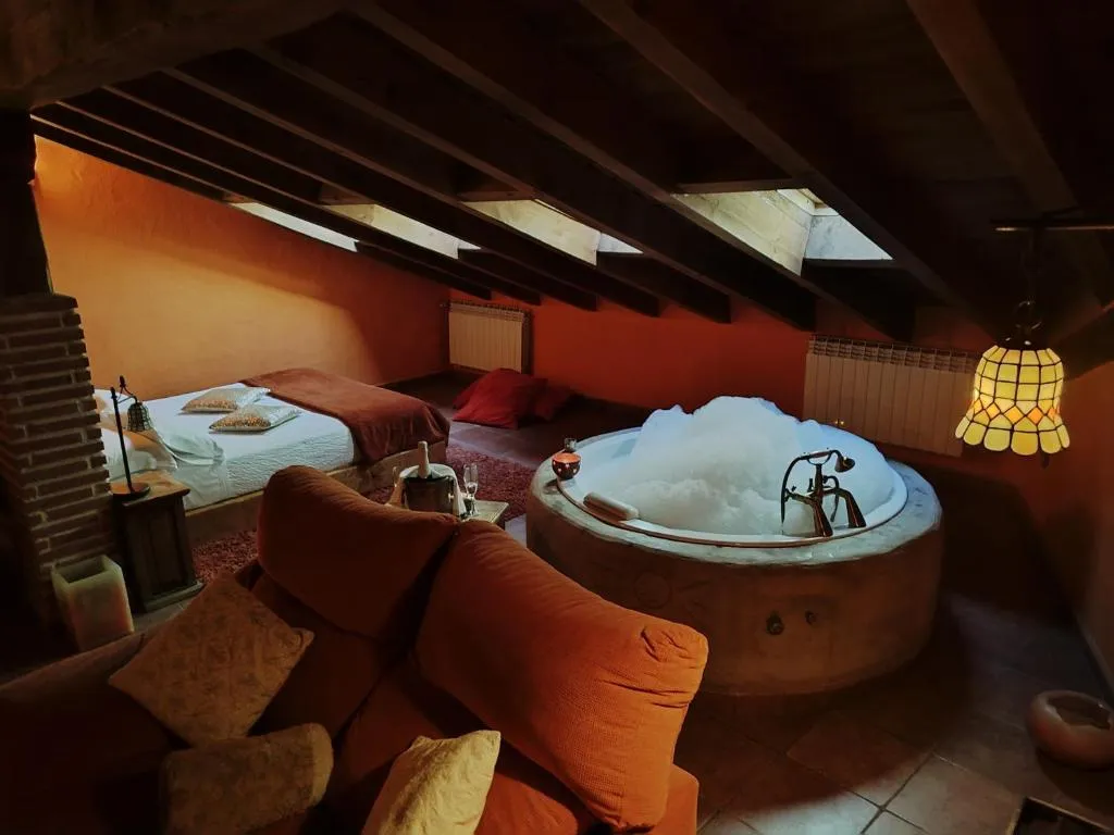 El Planeta Escondido, hotel in Losana de Pirón