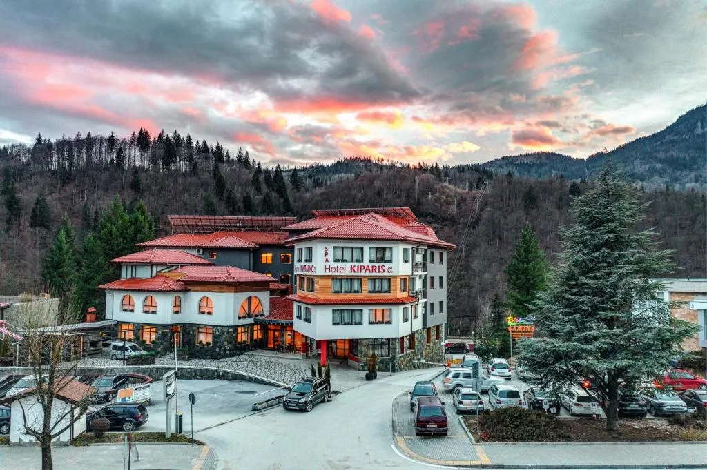 SPA Hotel Kiparis, hotel in Smolyan