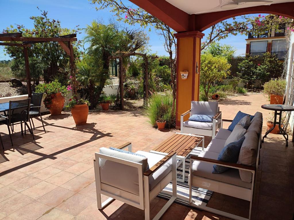 Costa Esuri Ayamonte Las Encinas Luxury 3-bedroom apartment - huge garden - 1