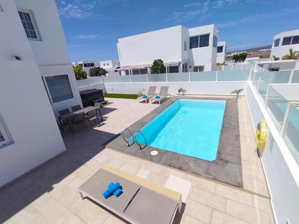 LUXURY RUBICON Jacuzzi y Piscina - 1