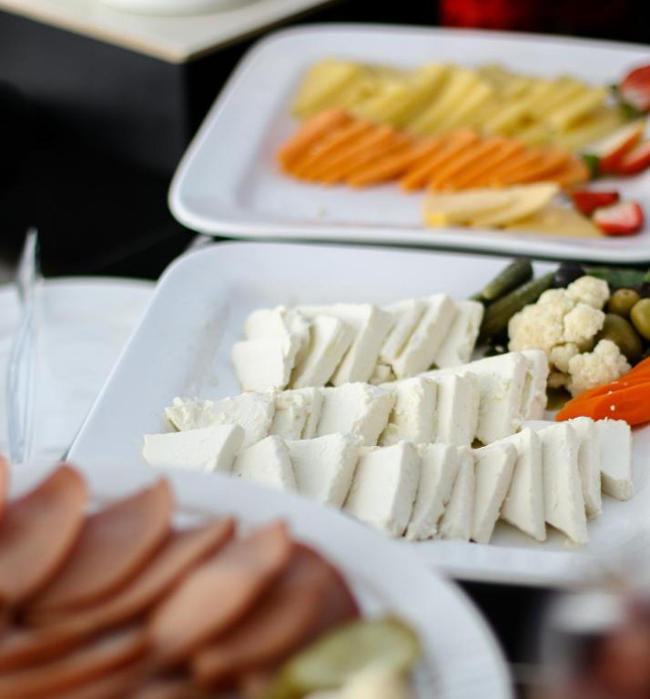 Alimentos e Bebidas