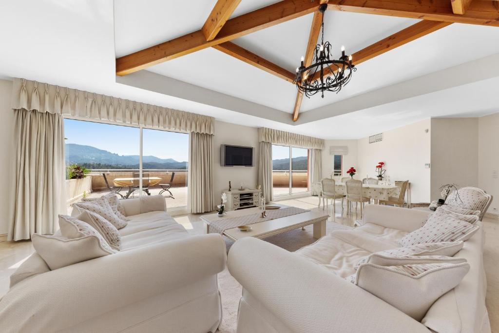 Superbe appartement 3 chambres avec vue panoramique, Mandelieu-la-Napoule