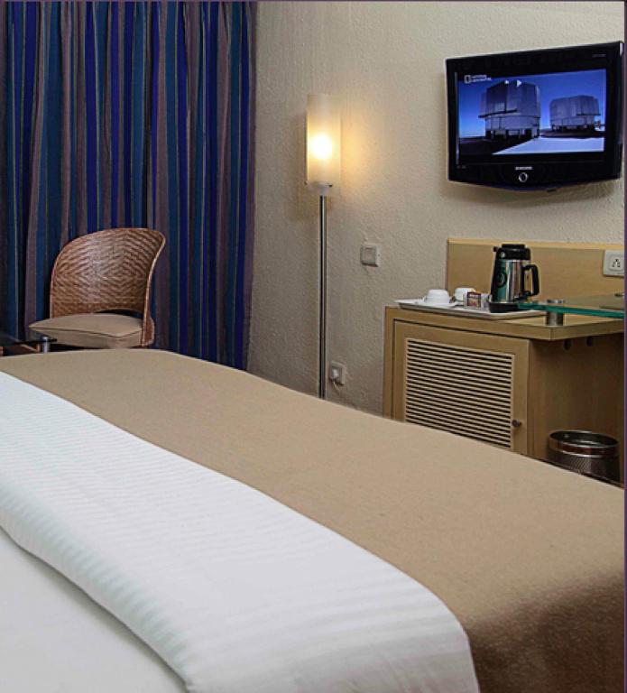 The Royal Orchid Hotel, Chembur photo
