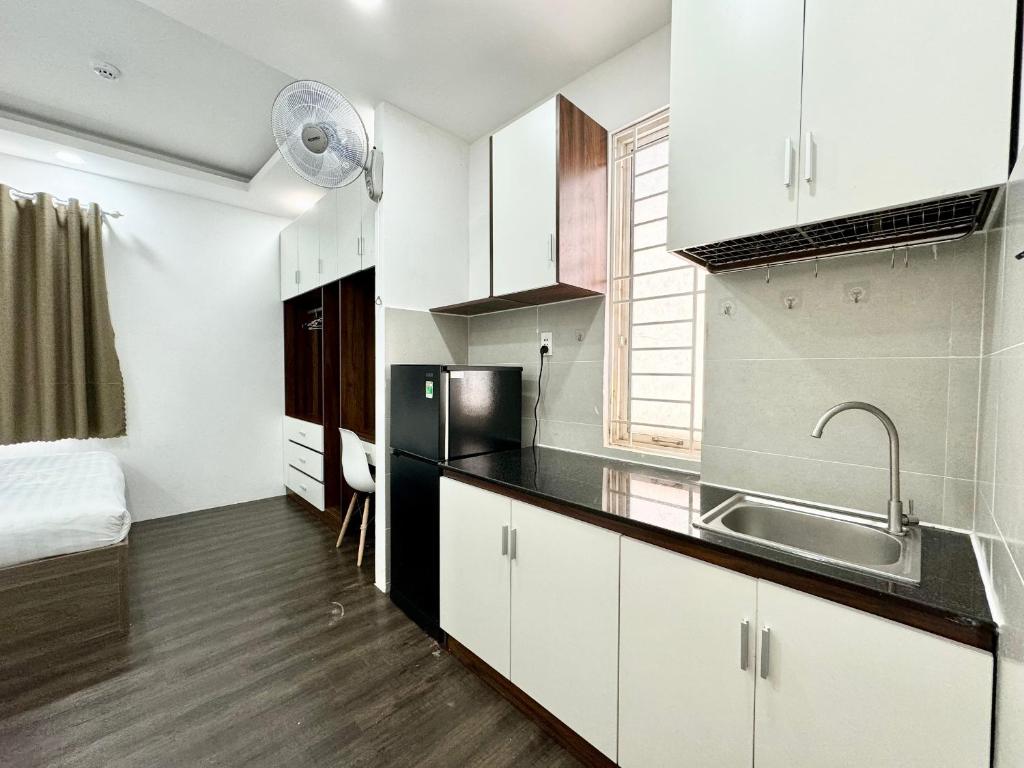 迪勒克斯西贡公寓 (DLux Saigon Condo)