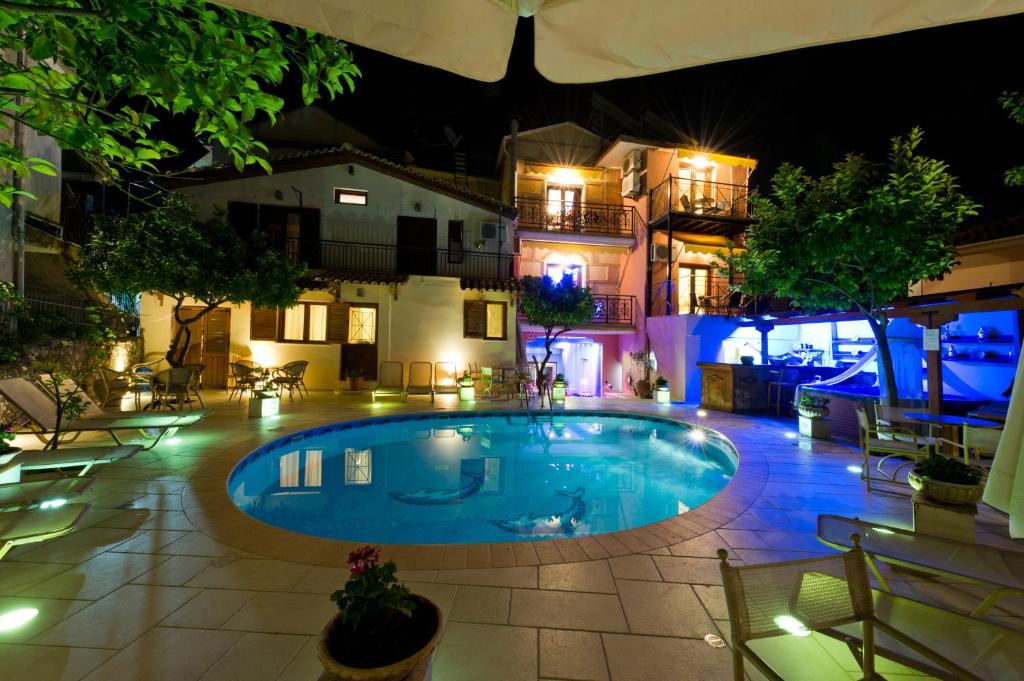 Swimming pool, Paradise Hotel in Parga
