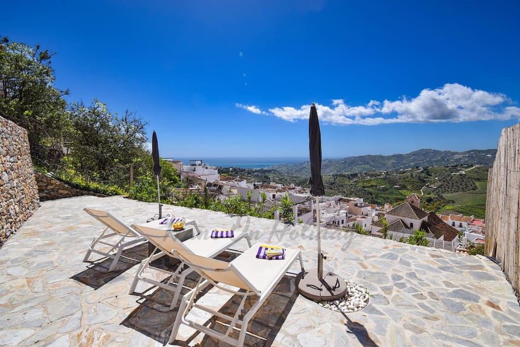 Casa Pomelo, Frigiliana Luxury center townhouse with pool and parking HansOnHoliday Rentals - 5