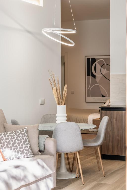 BANOFI FLATS - AIORA Apartments - 4