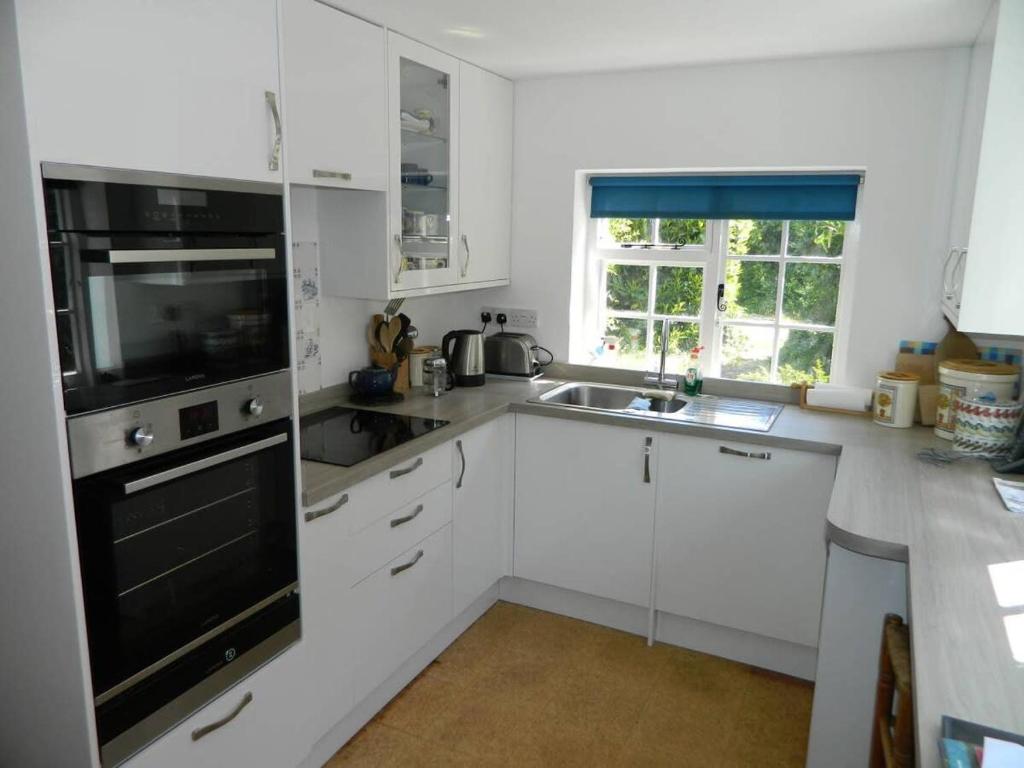 River Cottage, East Stoke photo 4