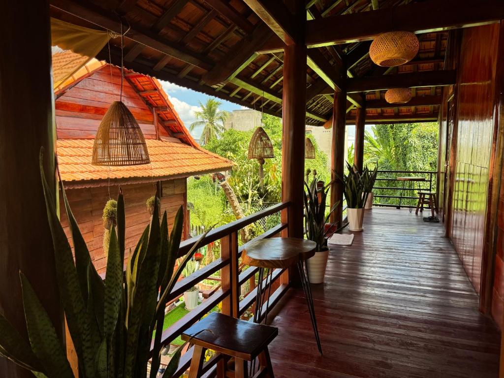 Kara Homestay & Cafe