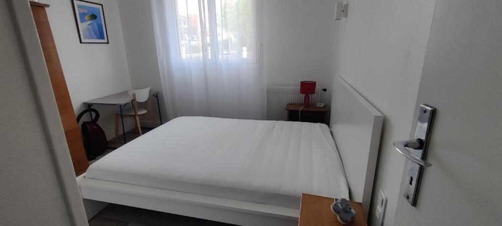 Bright 70m Cosy Near The Beach - 5
