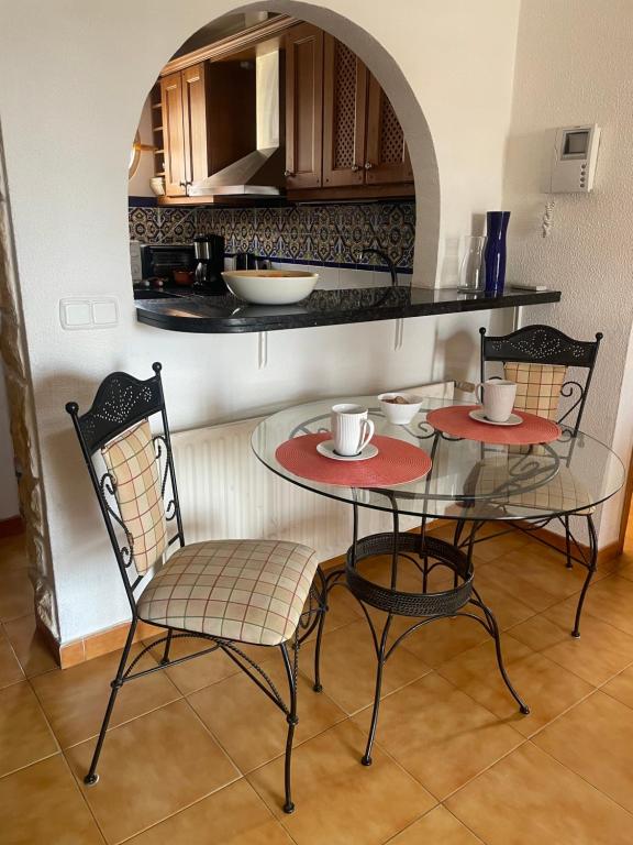 Cozy one bedroom, big balcony, pool area - Yamasol - 4