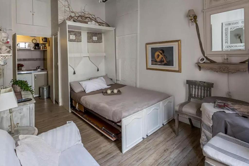 La Belle Du Marais - 5