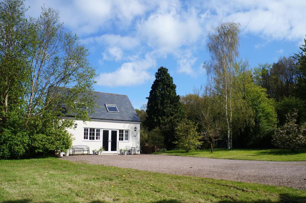 Burraton Cob, Exeter