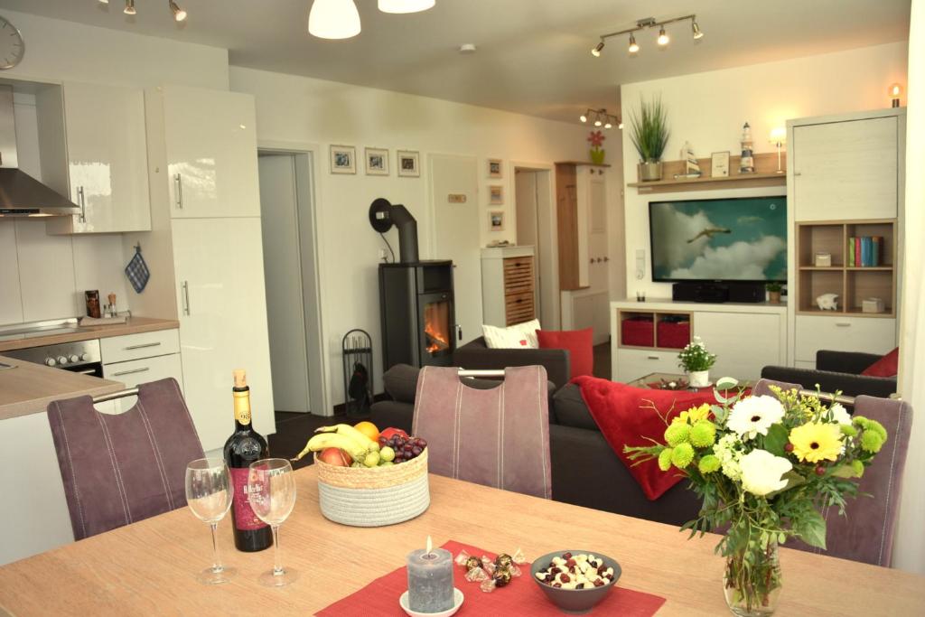 Küstenzauber 14 - Muschelsucher, Großenbrode