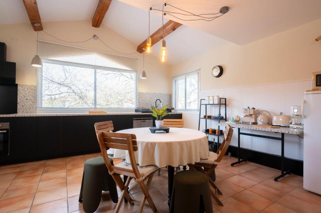 Villa Serrane - Appartement avec accès piscine - 4