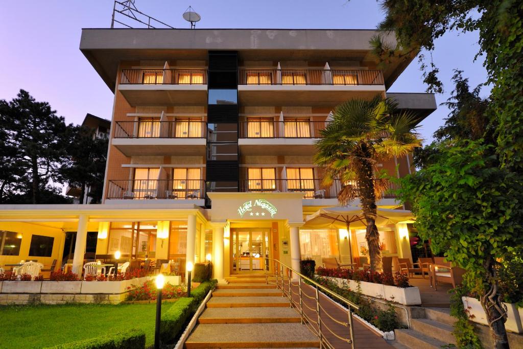 Hotel Niagara - 1