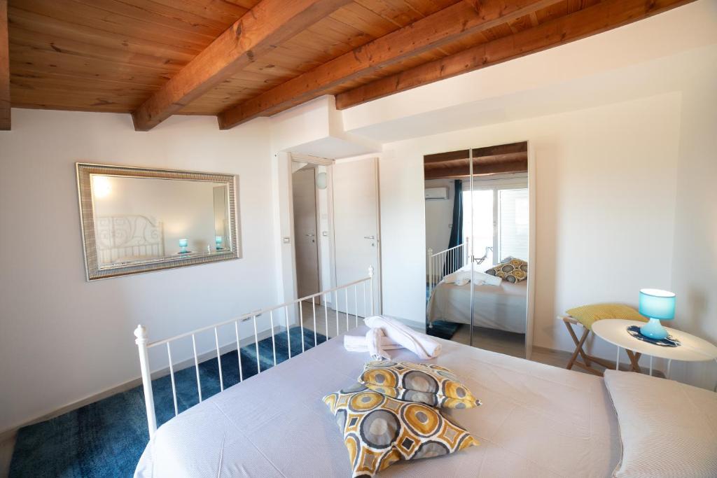 Arenella Beach - 5