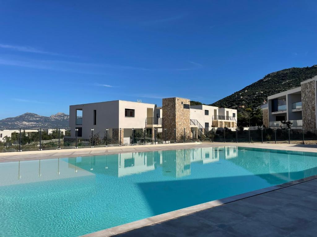 T2 dans une résidence neuve avec piscine, Calvi