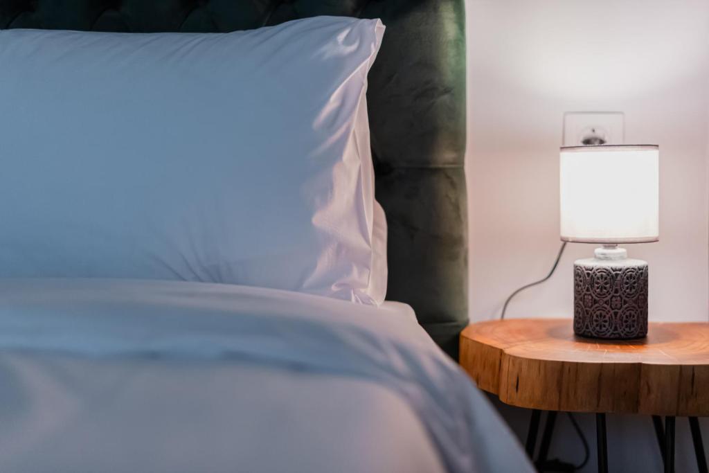 Ethra Suite 3, Volos