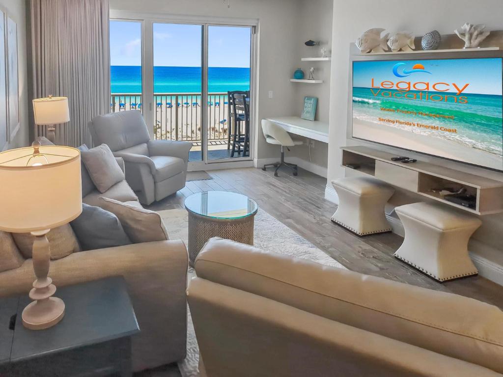 SMP 405 - 3bd Beachfront! - Top-tier Remodel, Fort Walton Beach