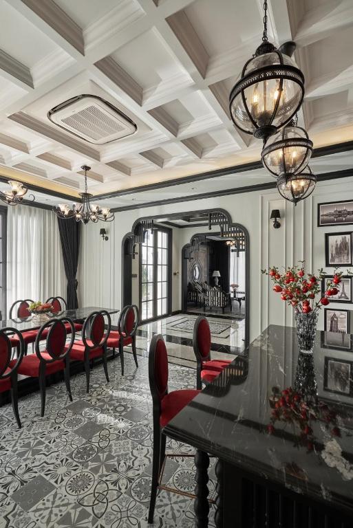 Villa Hạ Long Gần Biển