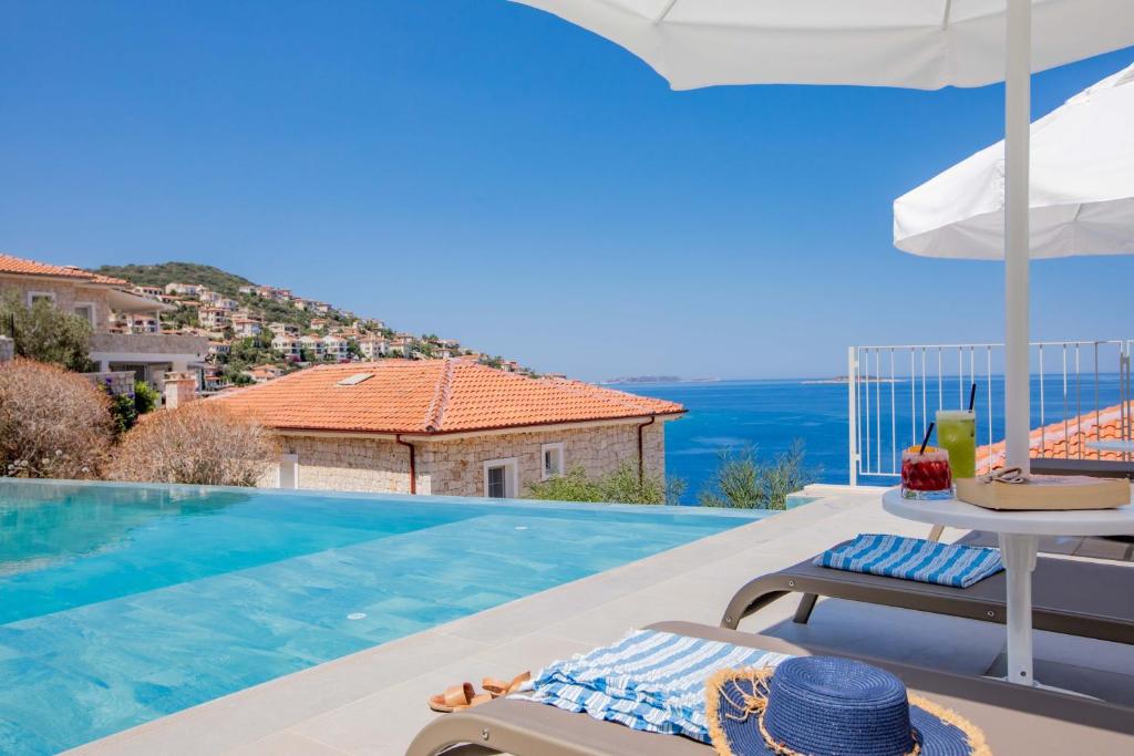 スイミングプール