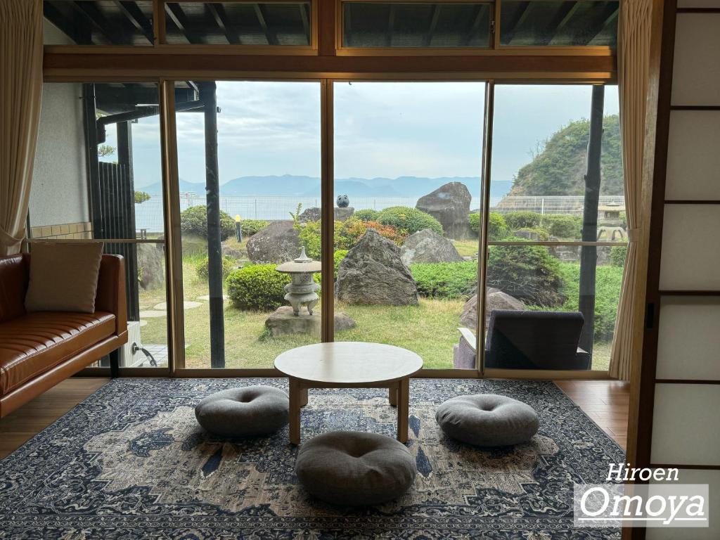 Vacation House YOKOMBO 정원 풍경