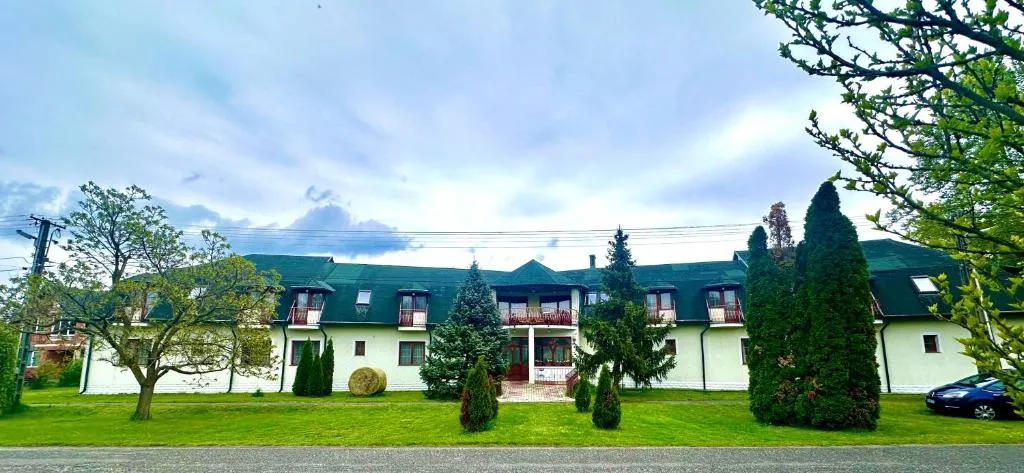 Éden Panzio, hotel in Bük