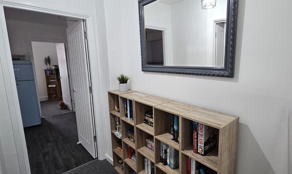 Spacious 2-Bed Apartment, Central Plymouth photo 3