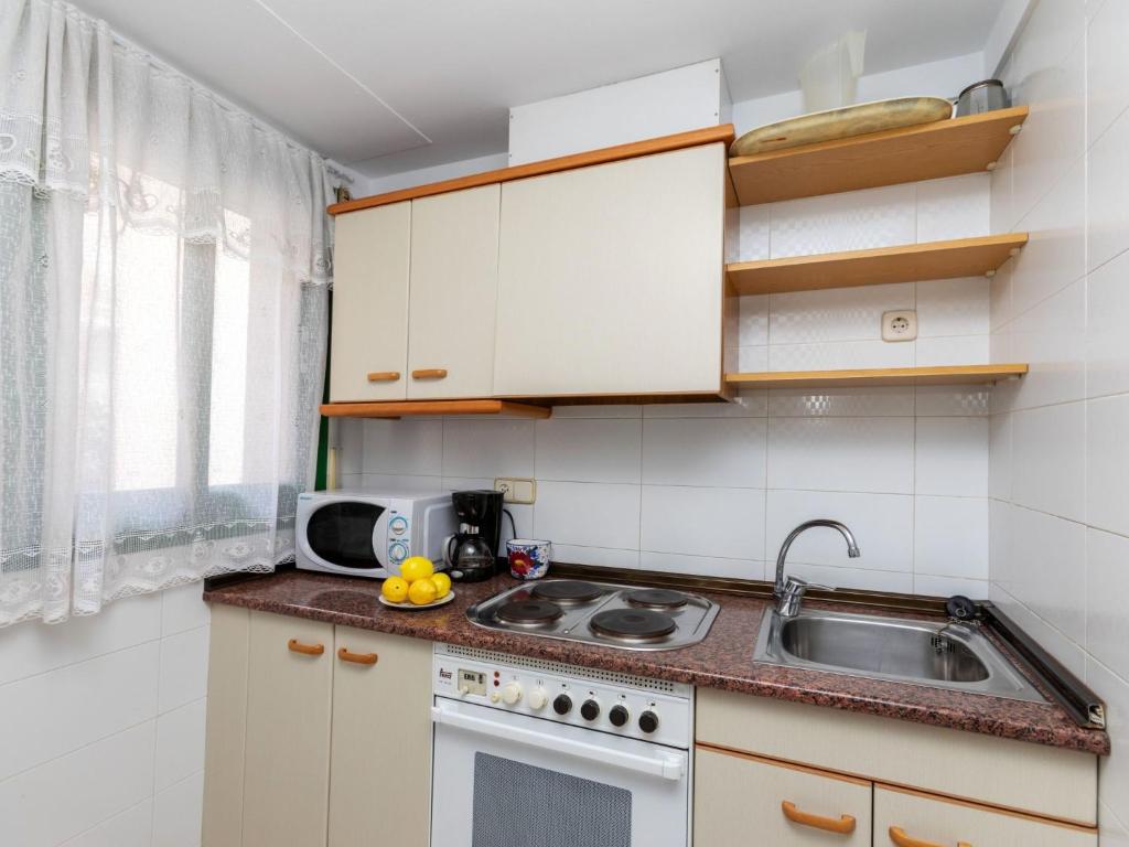 Apartment Mediterrani-4 by Interhome - 3