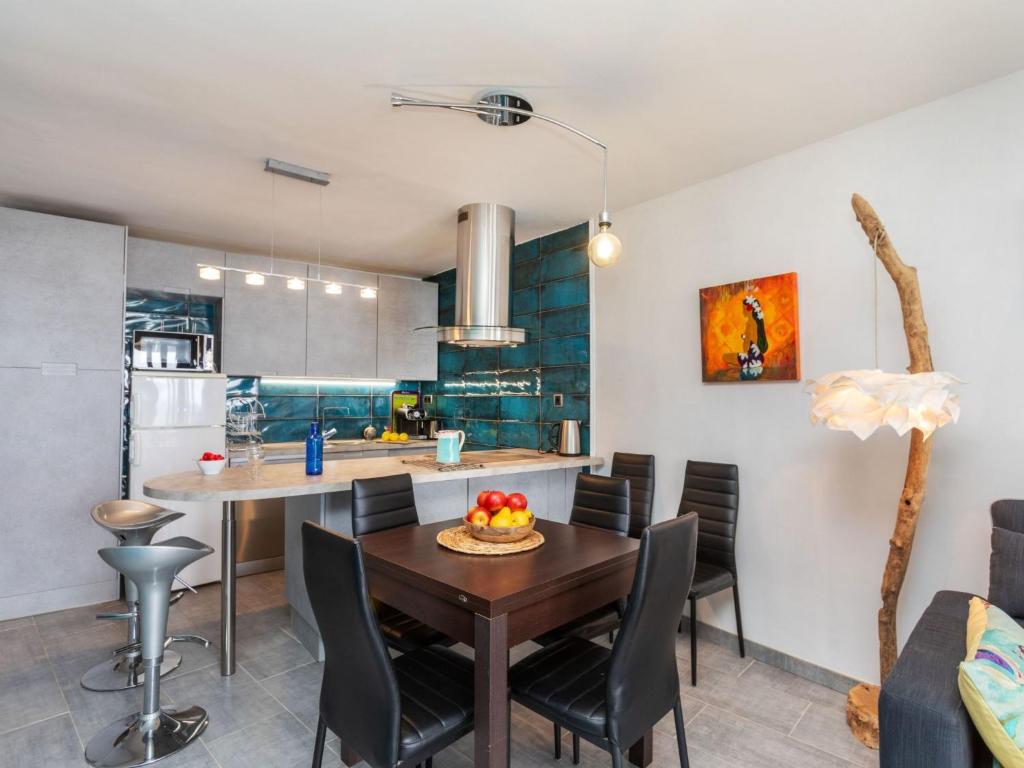 Apartment Jaume II-3 by Interhome - 4