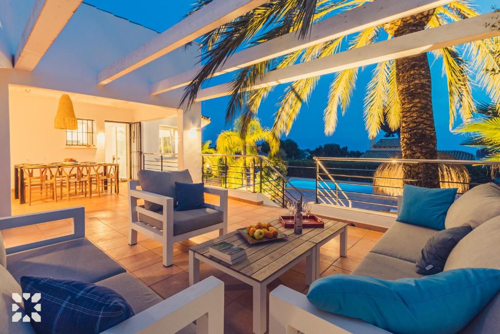 Villa Thalassa by Abahana Villas - 4