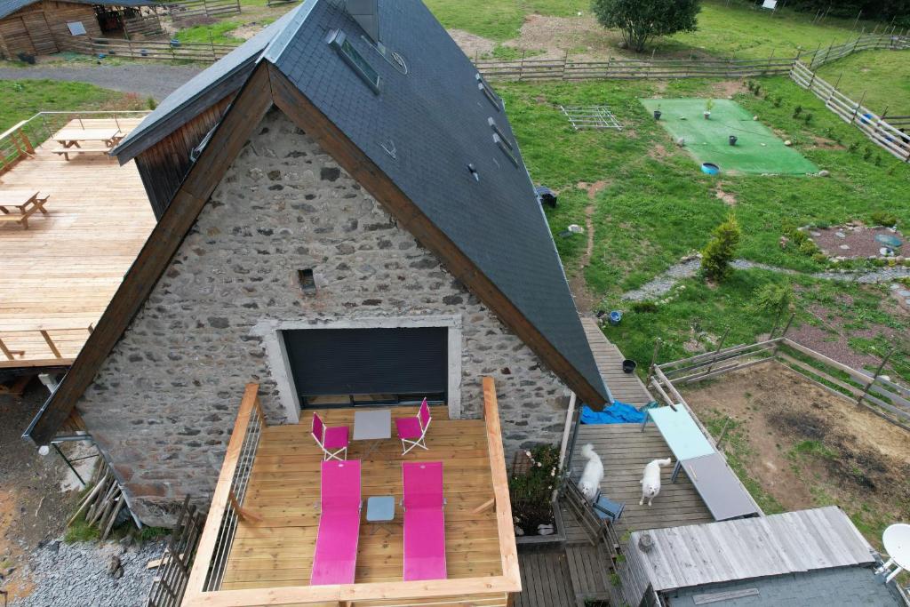 LE DOMAINE DE LA LOUVE BLANCHE - 3