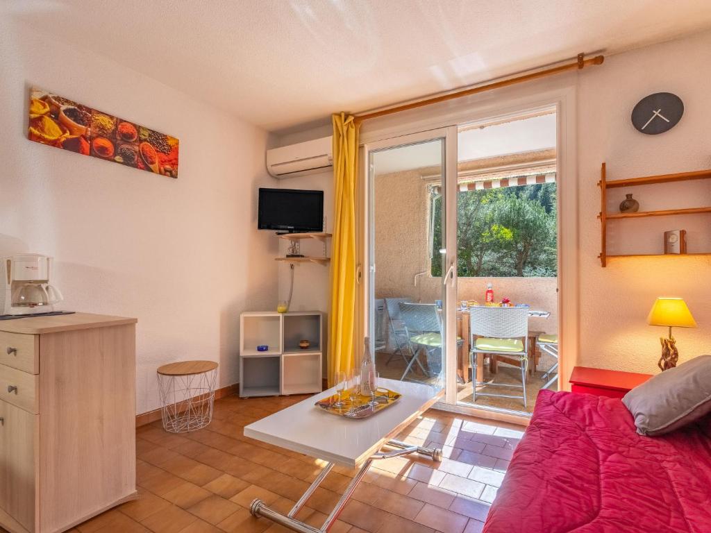 Studio Hauts de la Madrague-13 by Interhome - 1