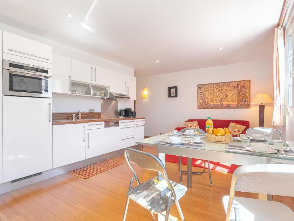 Apartment Boulevard Louis Blanc-2 by Interhome - 2