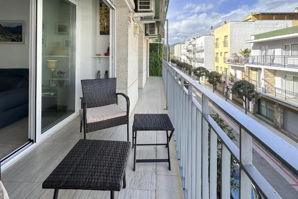 LETS HOLIDAYS Big Apartment With Parking - 2