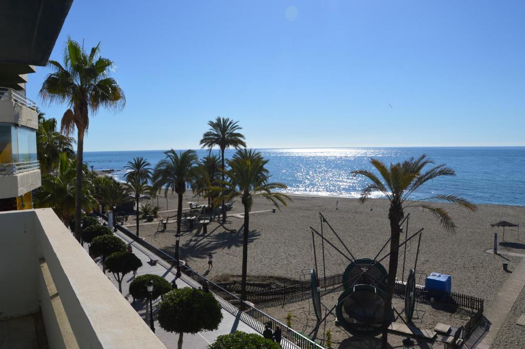 3 Bedroom frontline beach, centre Marbella - 3
