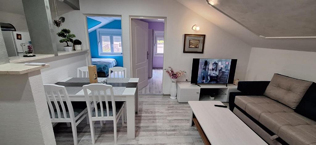Apartment Elena - 2