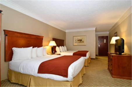 Baymont by Wyndham Madisonville photo