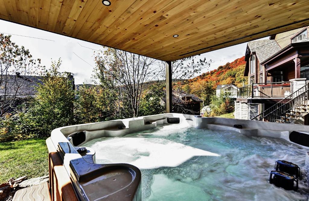 Chalet 31 Chemin Blanc by Les Chalets Alpins 전경